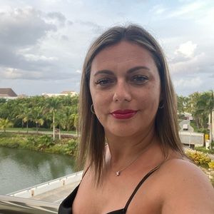 Meet your Posher, Daniela